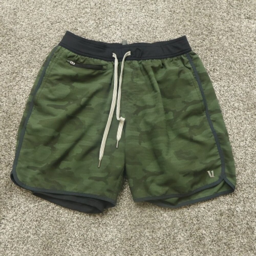 Vuori Kore Shorts Mens Small Green Camo Lined Zip Pocket Running Athletic Gym